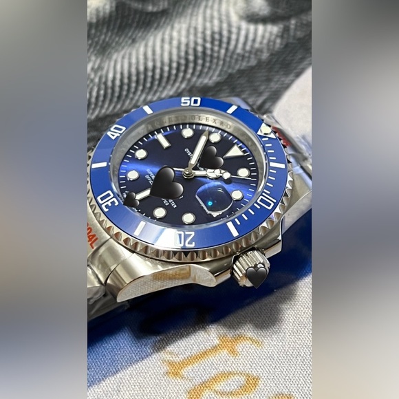 Men’s Luxury Diver Style Automatic Steel Watch Blue Dial “Smurf” Colorway 40mm - Picture 2 of 4